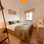 Cosy 3 Bed Old Town 알부페이라
