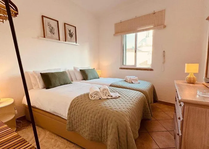 Cosy 3 Bed Old Town Albufeira